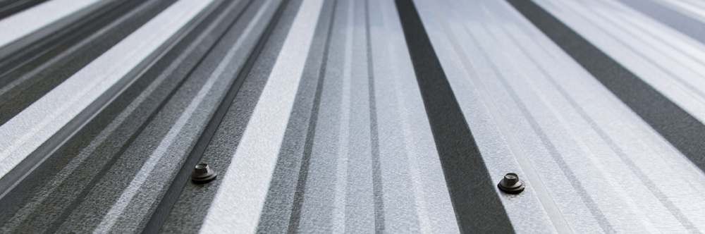 Jaka farba na ocynk jest najlepsza Jak odnowić dach z blachy? - wszystko co musisz wiedzieć